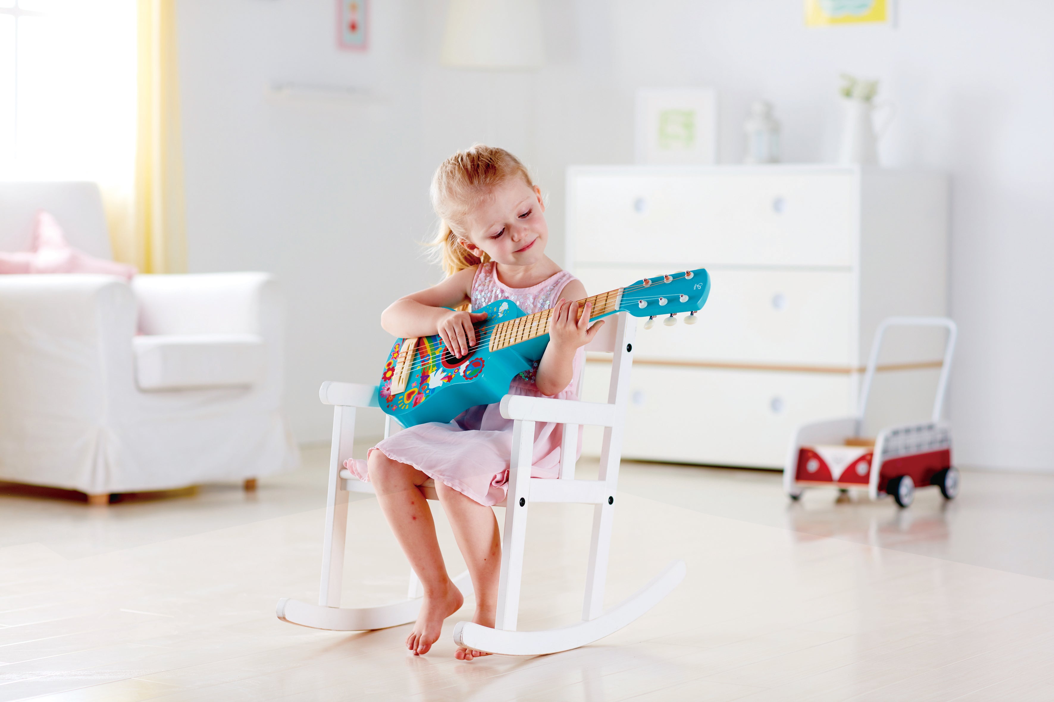 Guitarra con flores